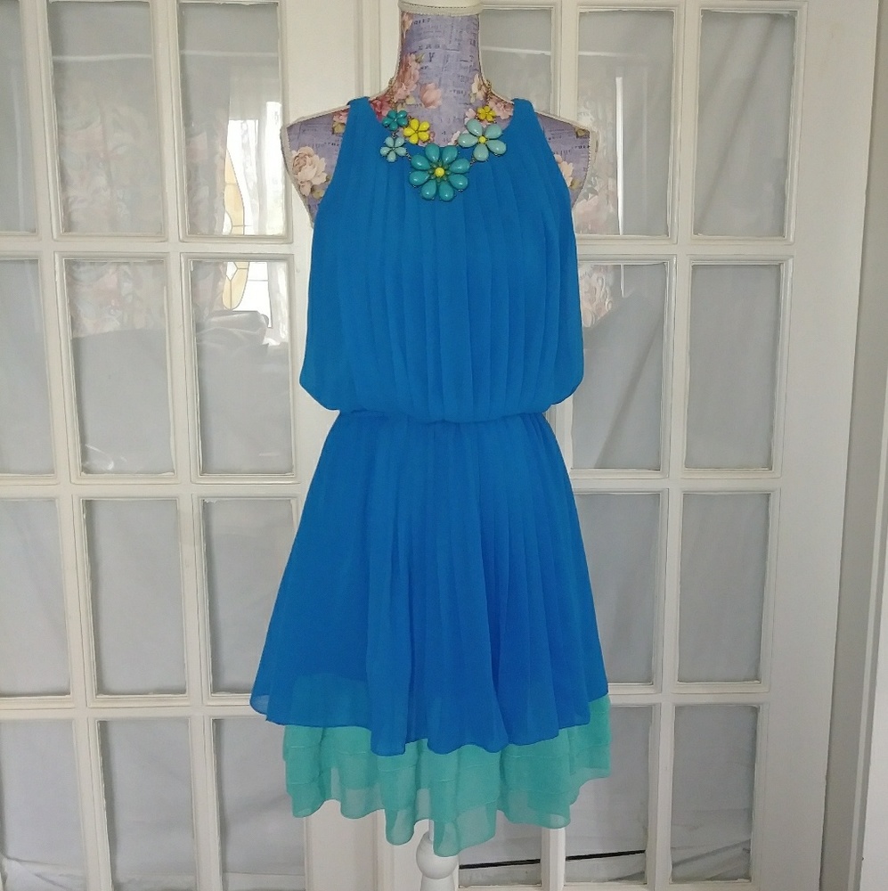 Jessica Simpson Blouson Dress EUC